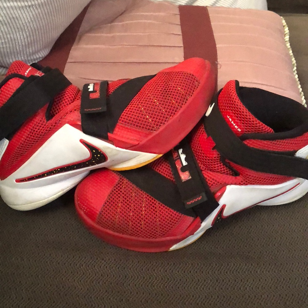 James Lebron kids sneakers